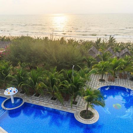 Oceanward Hotel & Resort Long Hai Esterno foto