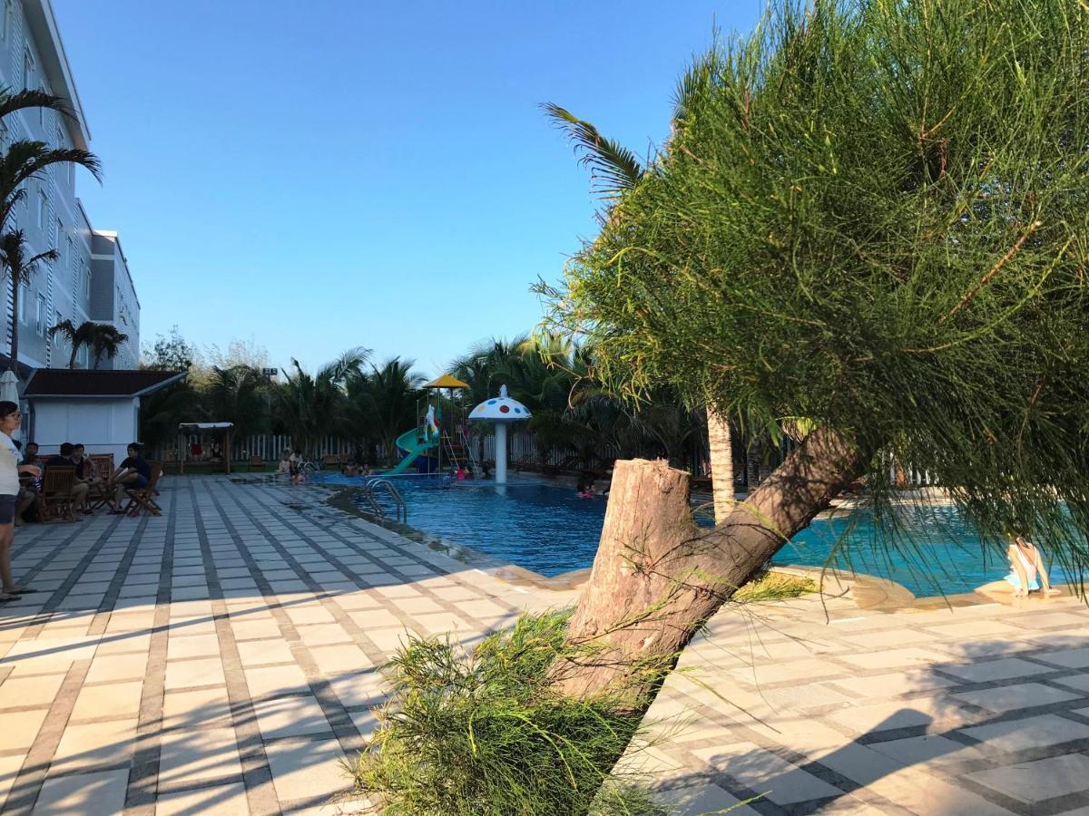 Oceanward Hotel & Resort Long Hai Esterno foto