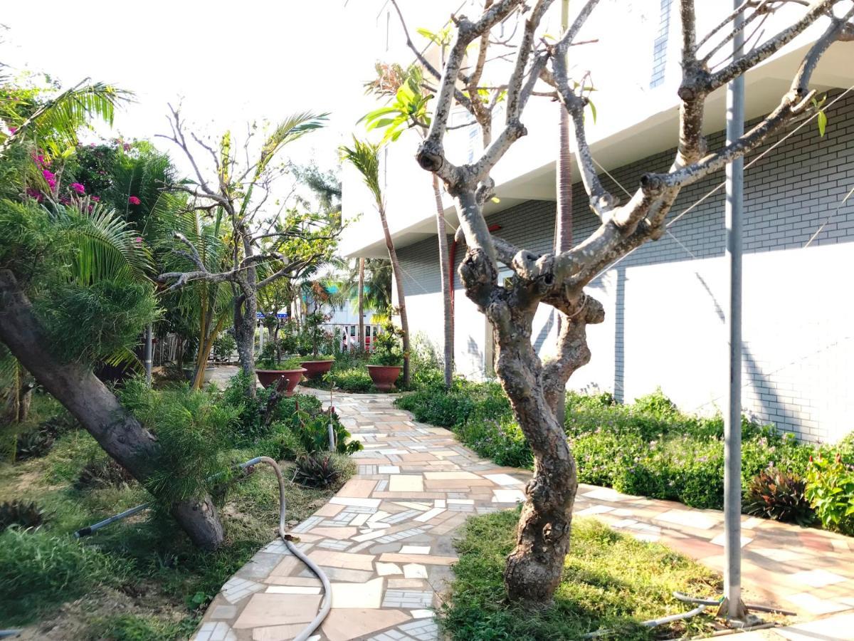 Oceanward Hotel & Resort Long Hai Esterno foto